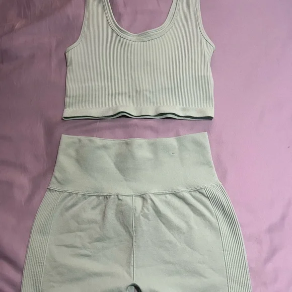 NWOT Forever 21 Light Green Ribbed Set - Picture 2 of 5